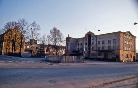 Manne Larssons koloniarvaruhus levererade varor till dagligvaru butiker hörnet Platensgatan Sveagatan 1970 talet Lkpg. 2006